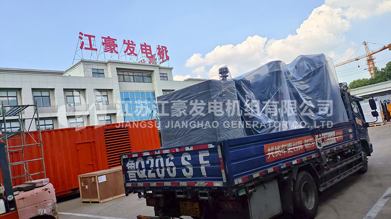 一台720kW上柴动力柴油发电机组发货