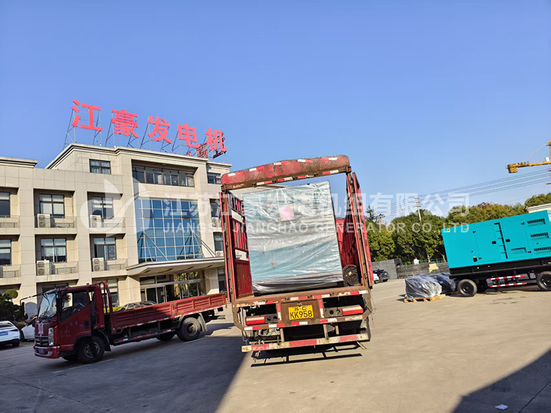 两台300kW玉柴动力柴油发电机组发货