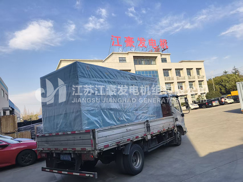 一台438KVA上柴动力静音箱式柴油发电机组发货